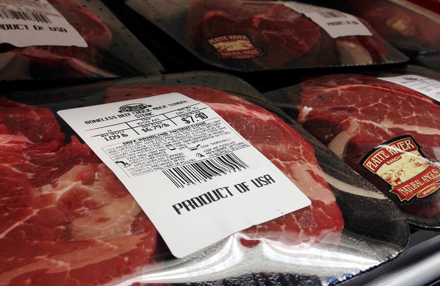 uscattlemen's tweet photo. BREAKING: USCA files petition for rulemaking with @USDAFoodSafety to address "Made in the U.S.A" and "Product of the U.S.A" claims on U.S. beef. #SupportYourLocalRancher #EatUSABeef 

MORE: https://t.co/tyzFUgm7xs https://t.co/50L2TYMj7u