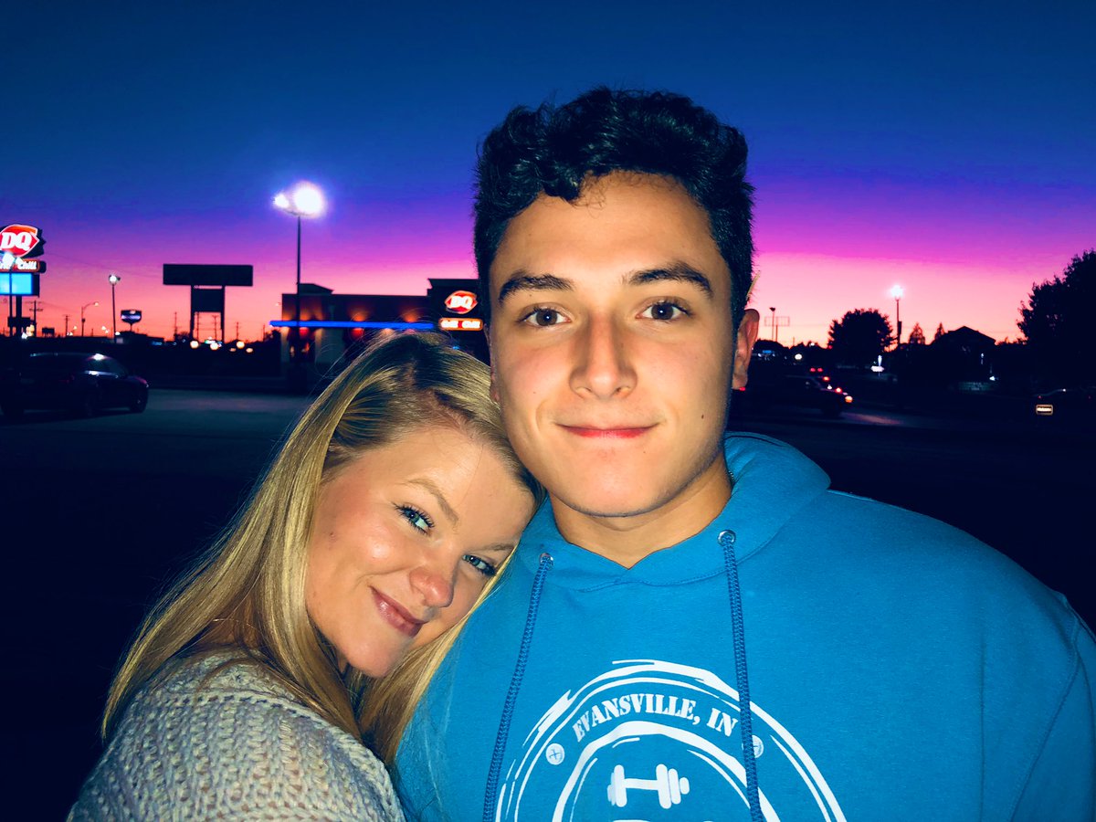 sav_sul's tweet photo. happy birthday to my boy!! thankful for you today &amp; everyday. I can’t wait to celebrate you &amp; see you so soon! I hope you have the best day, you deserve it. I love you💛 https://t.co/6MwfQWE6DJ