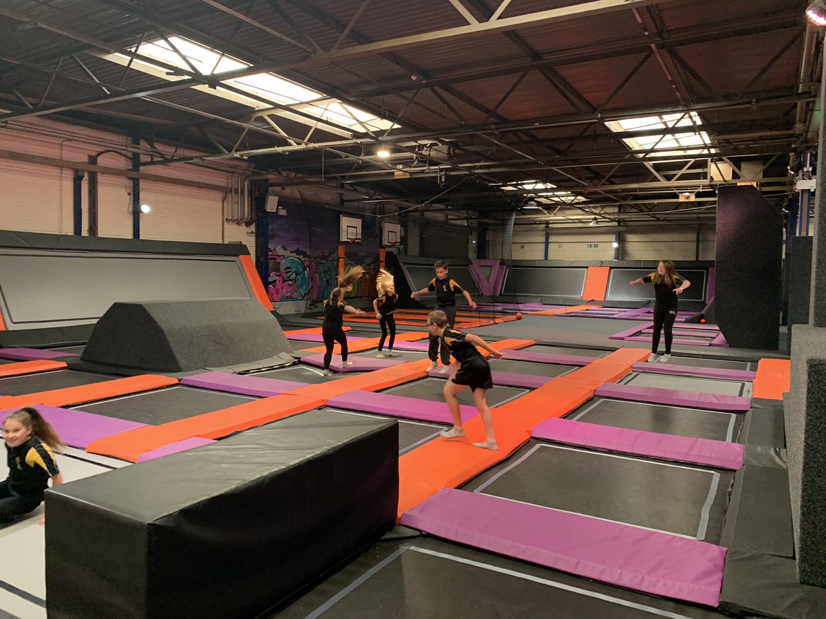 TheBlythAcademy's tweet photo. Well done to those students who have completed their TEACH LEARN cards. Enjoy your free AIRBOX trip. @airboxbounce #DoneWell #ChildCentred https://t.co/Ai9DOy8iMq