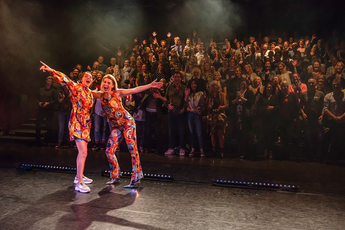 De Matroesjkaravaan trekt er deze week weer 2 keer op uit en wel naar:
Do 24 oktober Doetinchem - Schouwburg <a href="/Amphion0314/">Amphion Cultuurbedrijf</a> (LAATSTE KAARTEN!)
Za 26 oktober Maarheeze - Theater de Smeltkroes 

Alle kaarten en overige speeldata via: matroesjkaspeelt.nl #cabaret #comedy #ontour