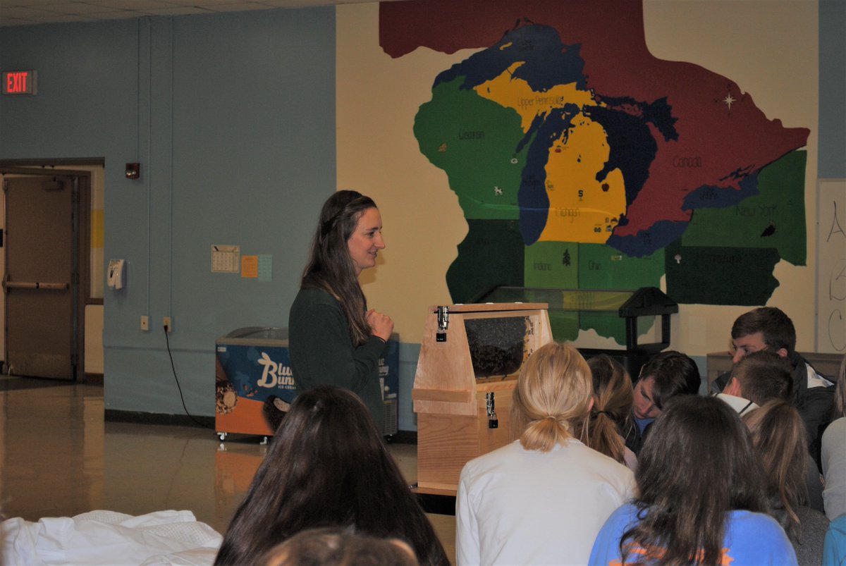 GerberFdnWmi's tweet photo. @GerberFdnWmi recently provided a grant to the Muskegon Conservation District to deliver information about the importance of BEES in our community to local youth.  #muskegonconservation https://t.co/ACFj88qneb