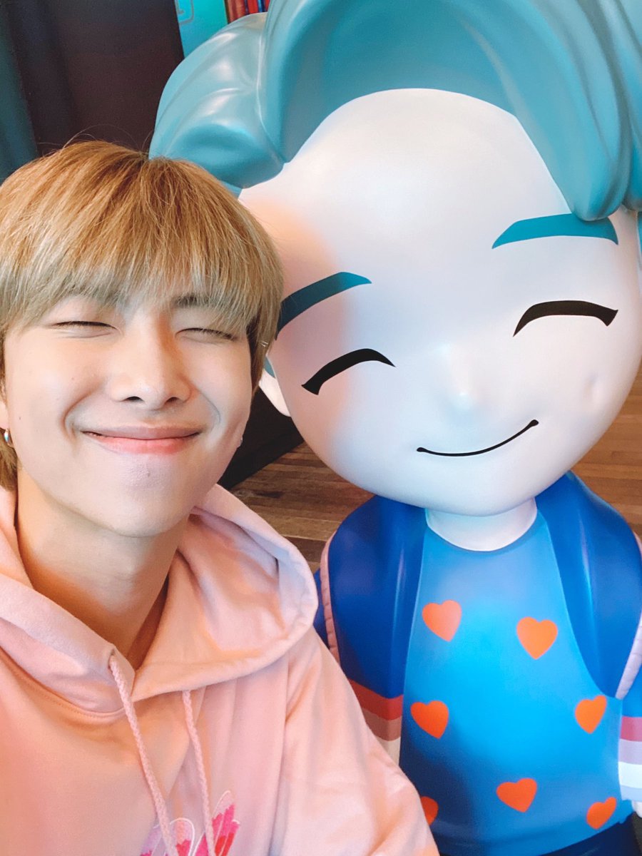 iHeartRadio's tweet photo. Your daily dose of cuteness ft. RM, Jimin and Jungkook of @BTS_twt ☺️ https://t.co/5Iyh89G2Sc