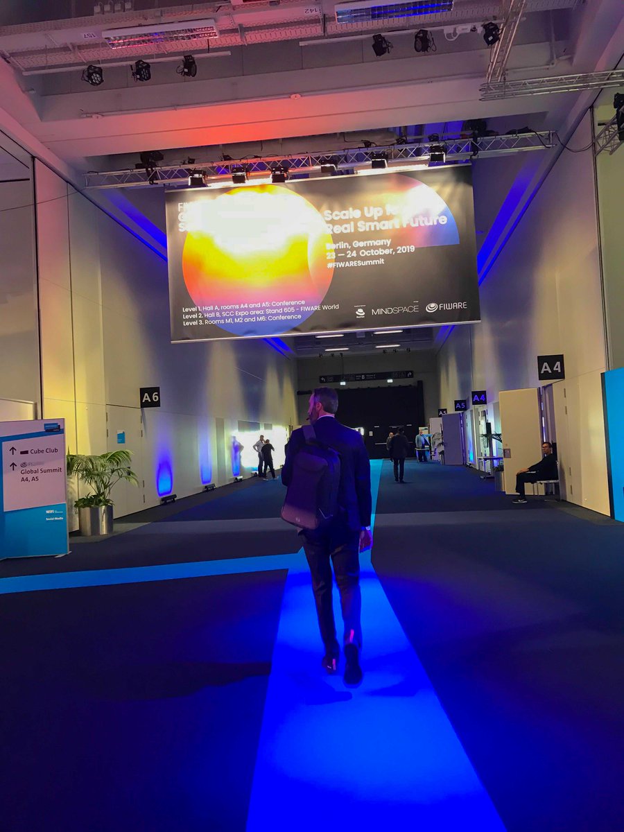 phoops s.r.l. tweet media