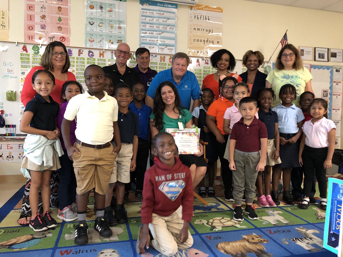 Shanda Garvin-Shaw (@garvinshaw) on Twitter photo Congratulations to Forest Park teachers who received Above & Beyond recognition from Roots and Wings!! Thank you for all you do for the students in South Region. <a href="/ForestPark0831/">Forest Park ES</a> <a href="/RootsAndWingsFL/">Roots and Wings</a> Congratulations to Forest Park teachers who received Above & Beyond recognition from Roots and Wings!! Thank you for all you do for the students in South Region. <a href="/ForestPark0831/">Forest Park ES</a> <a href="/RootsAndWingsFL/">Roots and Wings</a>