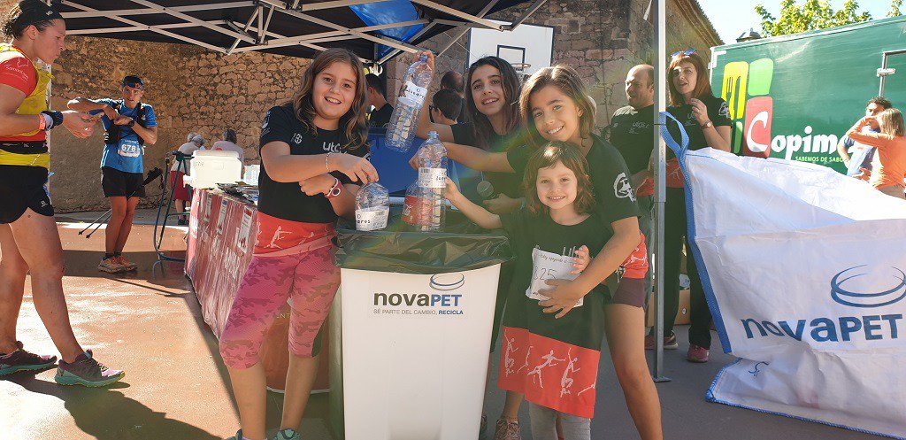 UltraTrailGuara's tweet photo. Ya tenemos los datos del análisis de reciclaje del #PET en #Utgs19
🍼 3500 botellas PET con 98% recicladas.
🌱 80kg tendrán una nueva vida.
Os animamos a leer el informe 👇👇
https://t.co/tQerdEDhTr
------
#UTGS #MedioAmbiente #reciclaje #Novapet #Plastico #reciclar #carrera https://t.co/oDtXIOm0A8