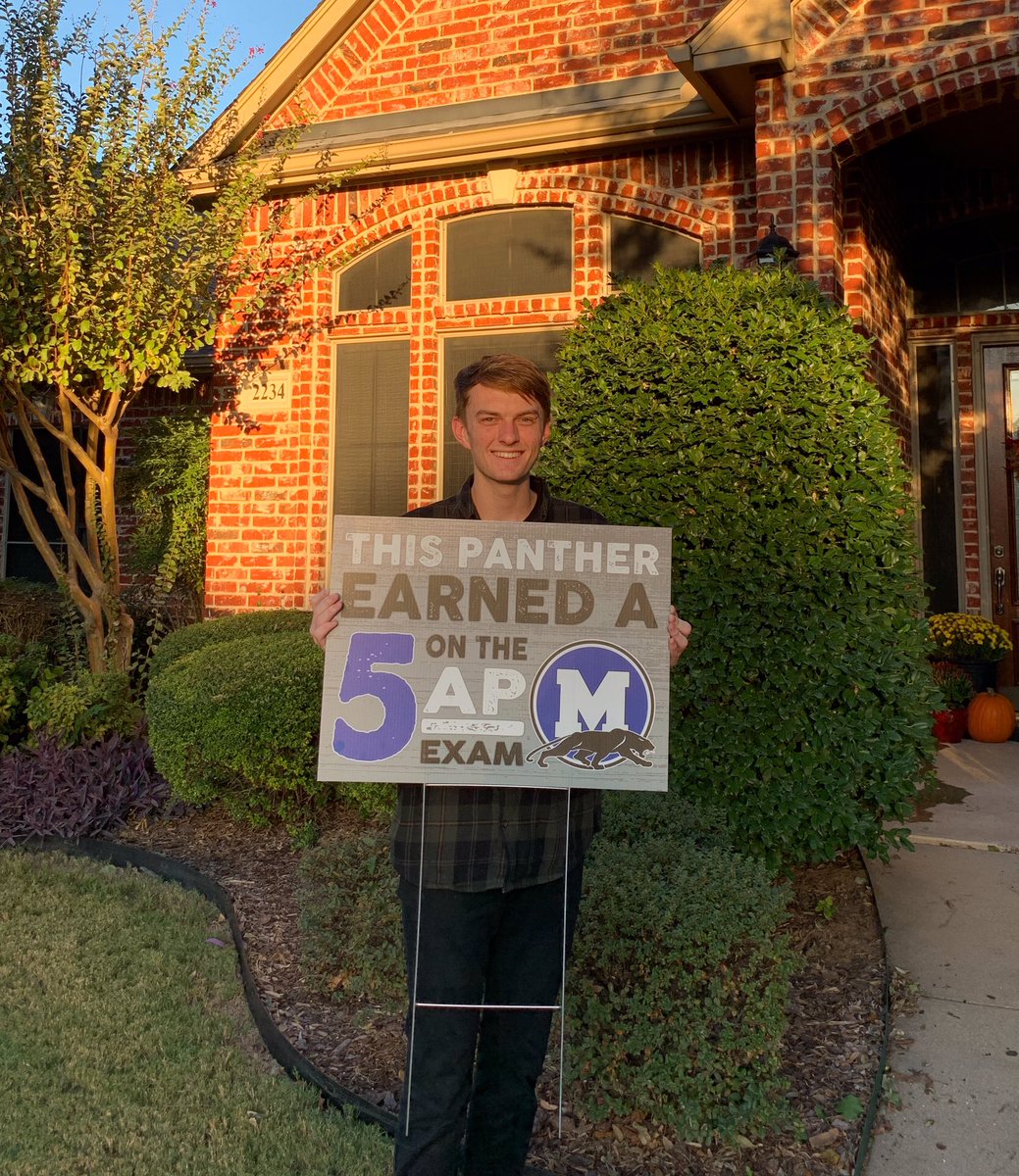 MHSGuidance's tweet photo. The MHS Star Squad made home deliveries last night to Panthers who earned a FIVE on an AP exam last spring! #misdproud #go2Panthers https://t.co/wqwmuNbAD6