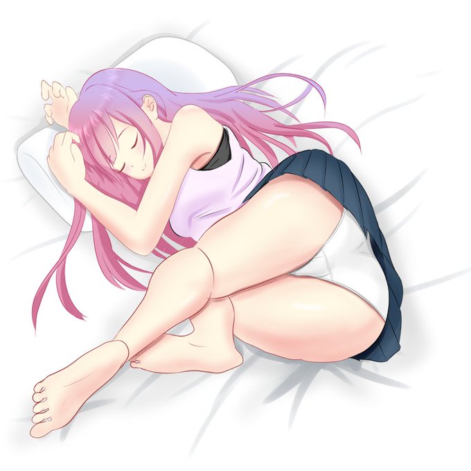 イラスト始めた当初に描きたかったような構図が描けてスタッフロール流れてる 