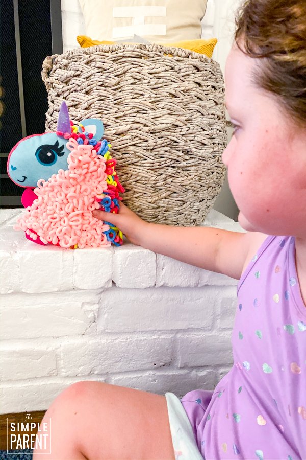 thesimpleparent's tweet photo. #ad Encourage your kids to get creative with #Loopies kits! Learn more about them at https://t.co/E61SFpGNj9 then check out more Loopies characters at Walmart! @alextoys https://t.co/7uxYPtO9fo