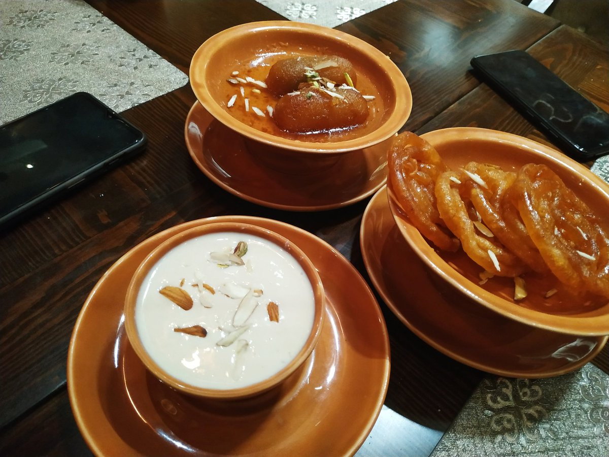 RachelAmbrose's tweet image. Had some lovely #desserts #gulabjamun  #rabdi #jalebi 💓