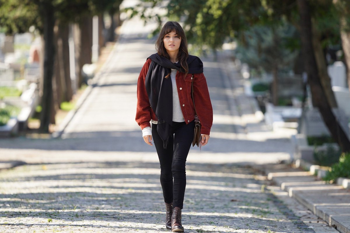 birsenaltuntas1's tweet image. #Azize dizisinden ilk kareler de geldi.