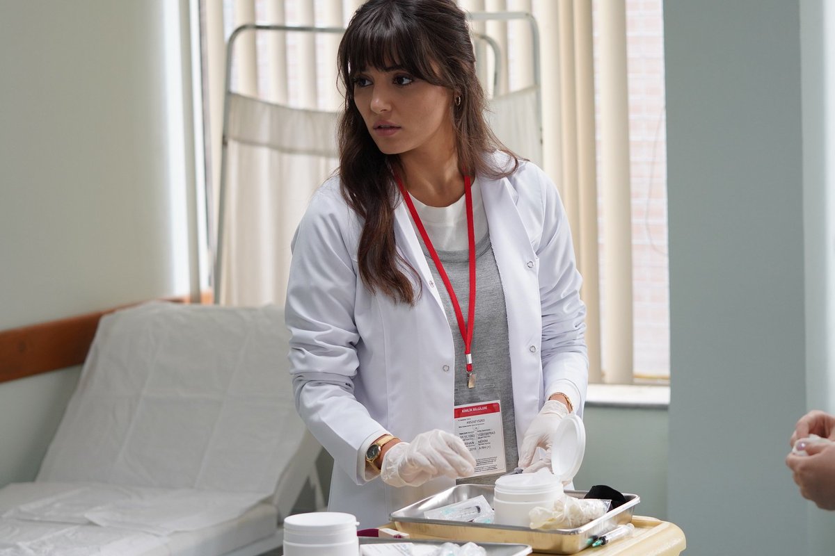 birsenaltuntas1's tweet image. #Azize dizisinden ilk kareler de geldi.