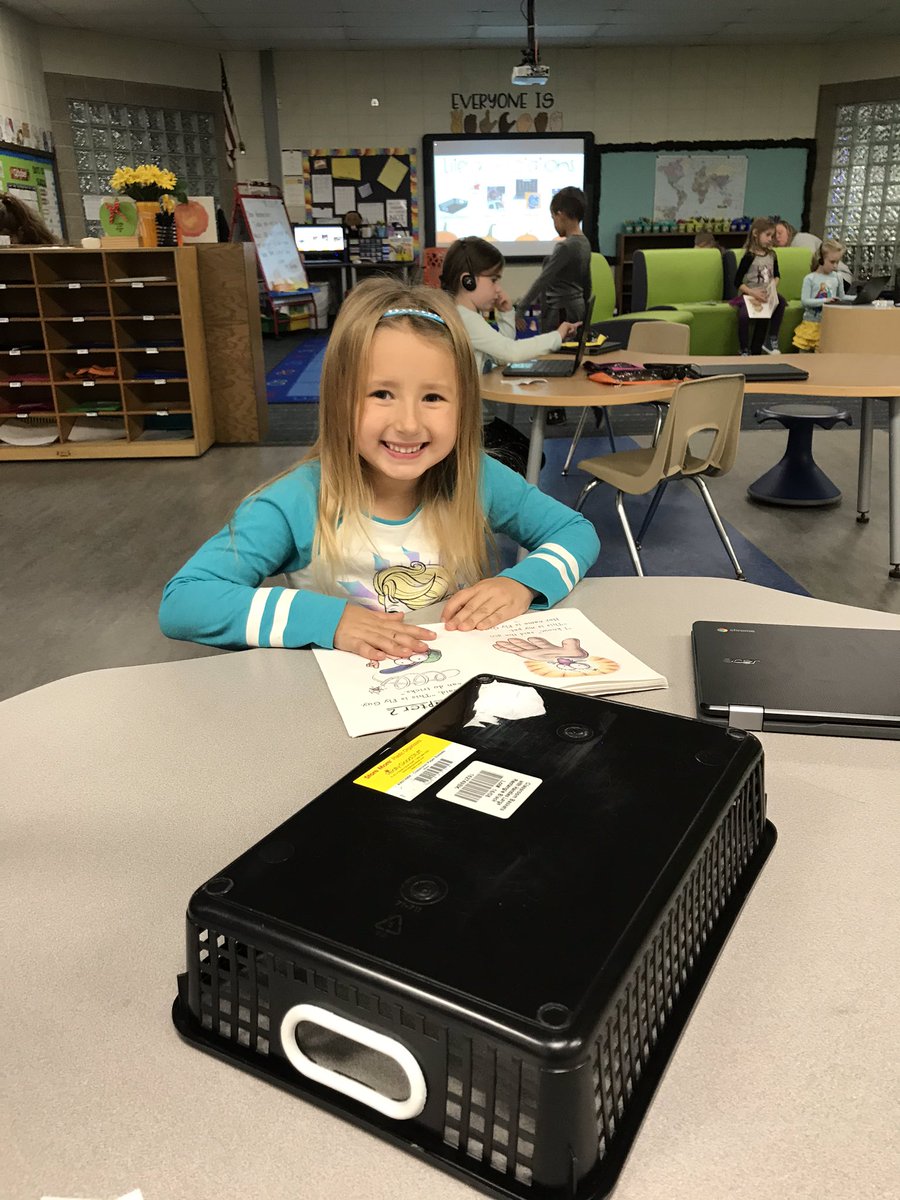 Personalizing learning for our 5K students!  Mrs. Skretta’s students knew what they were doing and why!!  Growing their brains! <a href="/kmdistrict/">Kettle Moraine SD</a> @sarahskretta #MadeInKM #LearnersOwningTheirLearning #MageeRocks