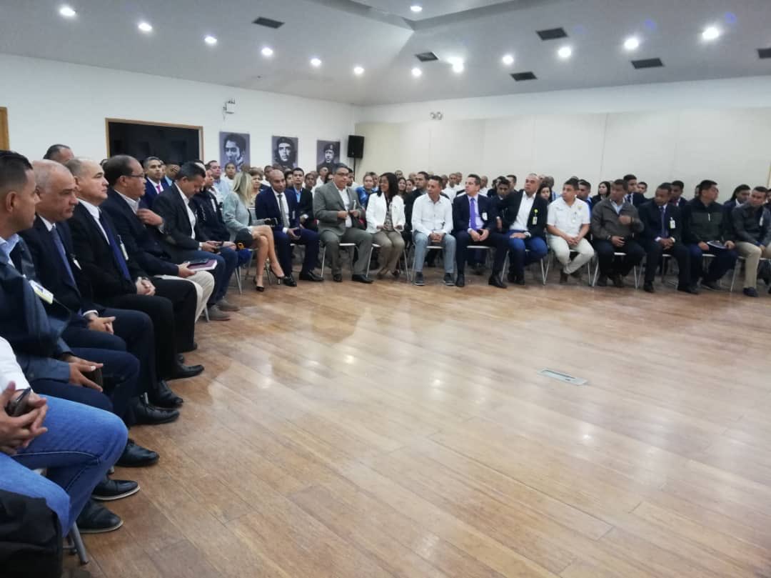 EjeCicpc's tweet image. Inicio de Simposio de promoción de la Lectura en el Ámbito de la Investigación Científica, Penal y Criminalistica.