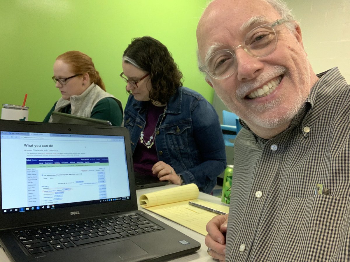 doc_martin56's tweet image. In the Exploratorium at Martin Professional Center working on building orders for new books for ⁦@InglewoodES⁩ #InglewoodES with great guidance by Alyssa Liittrell ⁦@mslittrell21⁩ #mnpslibhacks