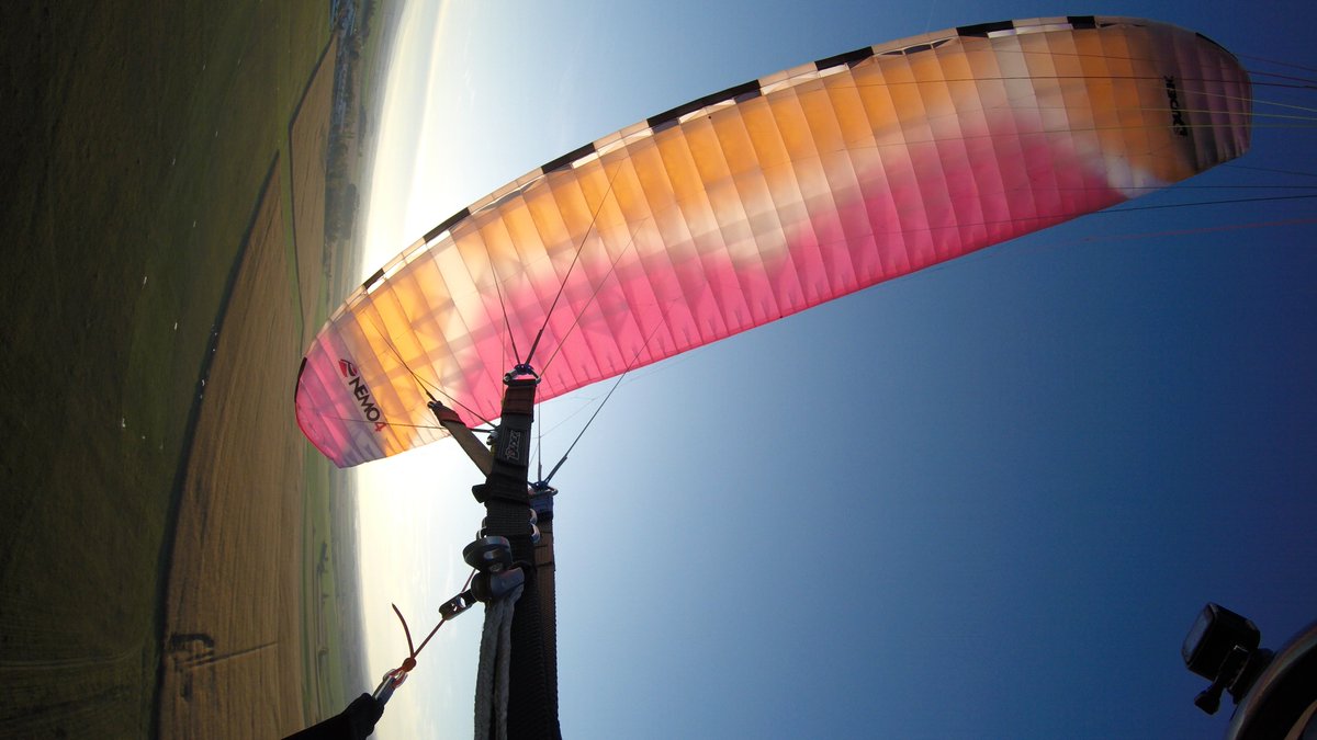 xcmats's tweet photo. An autumn sky walk with a school wing.
π€οΈππ
#paragliding @DudekPG #dudekparagliders #spiraldive #assymetric #tuck #frontstall #siv #maneuvers #nemo4 https://t.co/RBckxfWBDY
