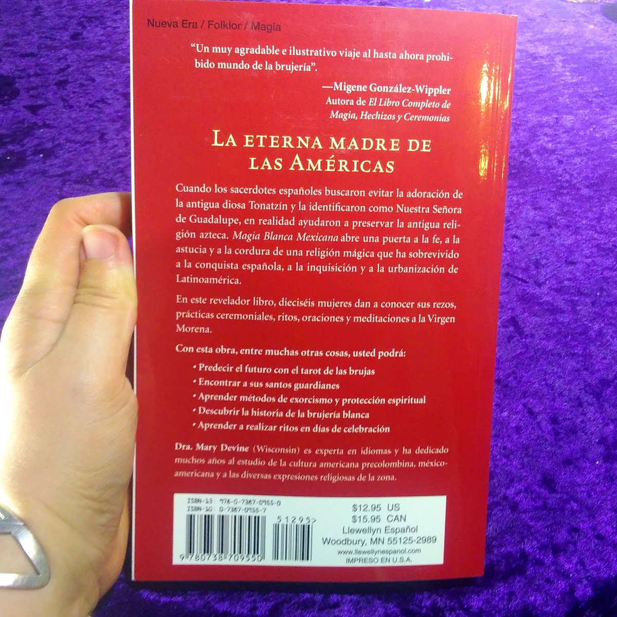 DelightsCosmic's tweet photo. ¿Sabías que CosmicDelights lleva libros en español y cartas de tarot? ¿Qué temas te interesan?

Did you know #CosmicDelights carries Spanish Language books and tarot cards? What topics interest you?

#cosmicdelightsofmadison #shoplocal #spanishresources #mexicanamerican #tarot https://t.co/Q5JpyZuoYq