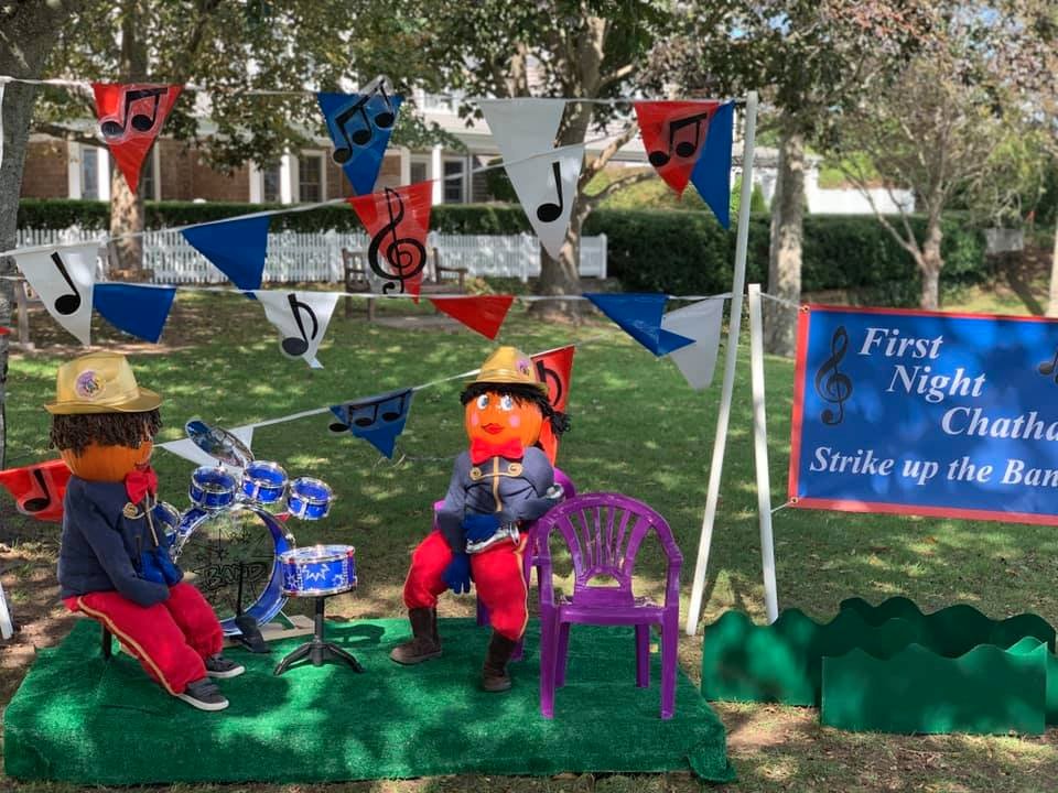 VisitCapeCod's tweet photo. One of our favorite #FallontheCape traditions: Chatham's Pumpkin People in the Park! Check out these awesome creations now through Oct. 29 in Kate Gould Park - or at Saturday's Oktoberfest in Chatham! ππ https://t.co/g7qoBxQrJP