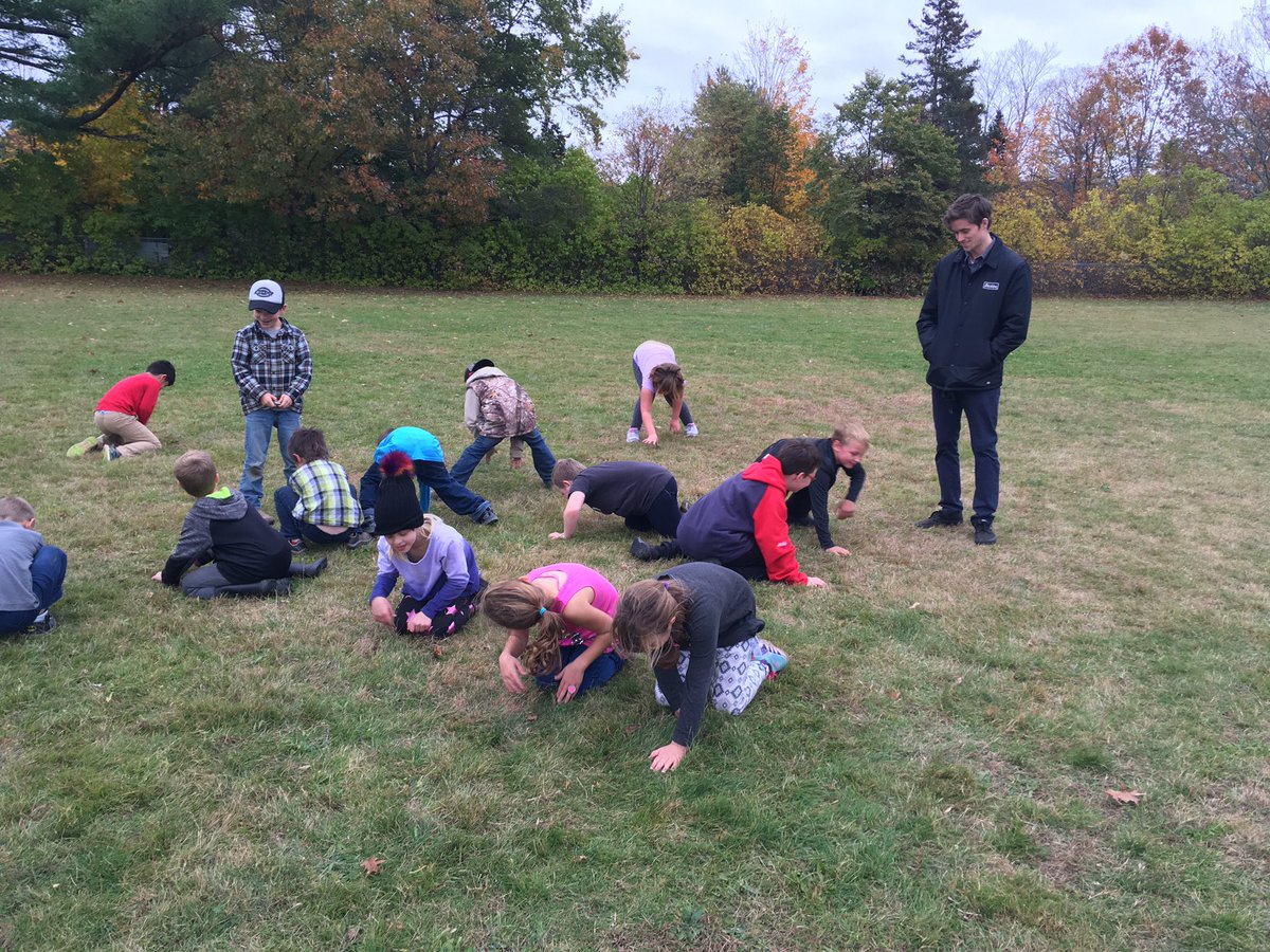 Grade1Hollis's tweet photo. Learning a fun new game outside for #TakeMeOutsideDay with Mr. Fields @CfieldsEdu @SMES01 https://t.co/sVboR8LCHa