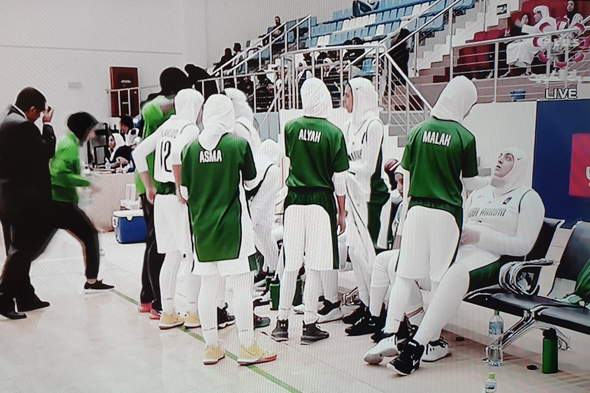raljidani's tweet photo. حظ أوفر لمنتخبنا الوطني #السعودية لرياضة #كرة_السلة_النسائية.

خسر اليوم #الأربعاء من الشقيقة #البحرين بنتيجة 33-62.

ضمن الدورة السادسة لرياضة المرأة بمجلس التعاون لدول الخليج العربية 2019 في #الكويت.

#الرياضة_النسائية https://t.co/OPpm4FJawq