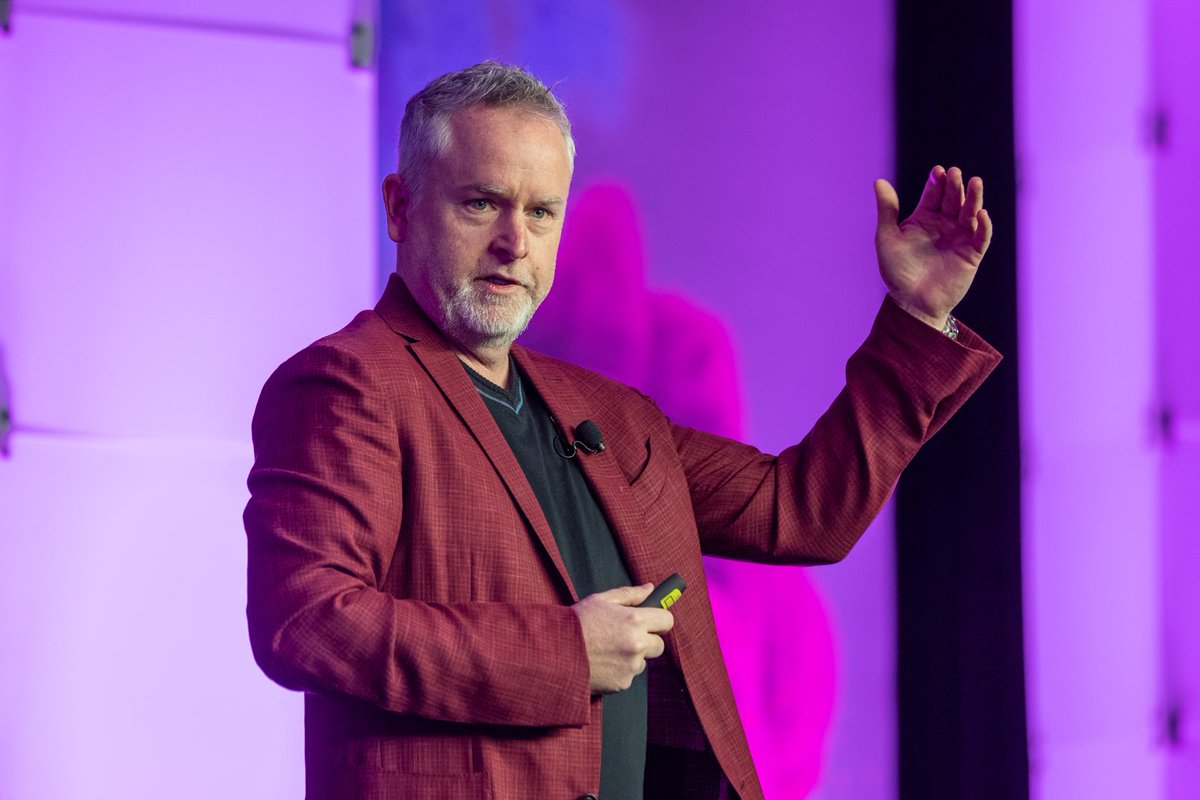 Sage showcases new capabilities at #ADV19, leveraging the <a href="/SageIntacct/">Sage Intacct</a> Intelligent GL to accelerate the time to real-time, actionable insights sageintacct.com/press/sage-int…