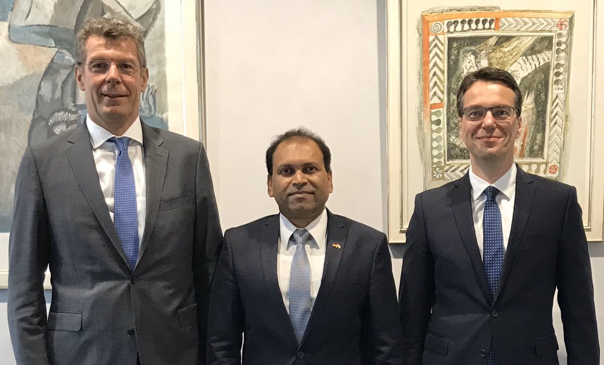 cgmunich's tweet photo. Consul General with Hans-Jürgen Haug, CEO of #GrozBeckert, world leader in textile technology, needles &amp; tools and one of the oldest @makeinindia partners, discussed issues of strengthening its investments in India @DrSJaishankar @PiyushGoyal @DIPPGOI @stadtalbstadt https://t.co/dB9WsuABe2