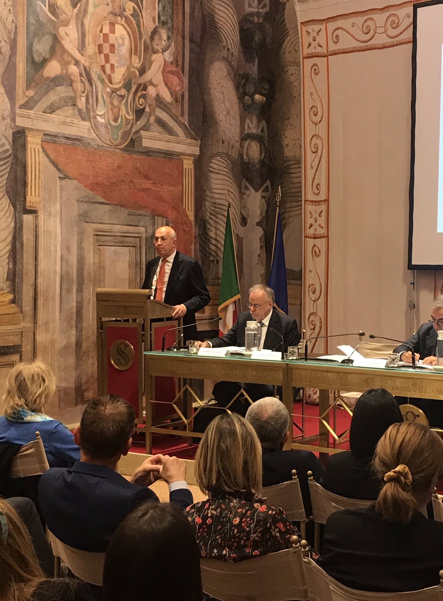 Antonio Patuelli: “#Dante ci richiama all’uso di una lingua chiara, ma evoca il binomio cultura e Costituzione, su cui si fonda l’identità di una Nazione” #Dante700 <a href="/ItaProtagonista/">Italia Protagonista</a>