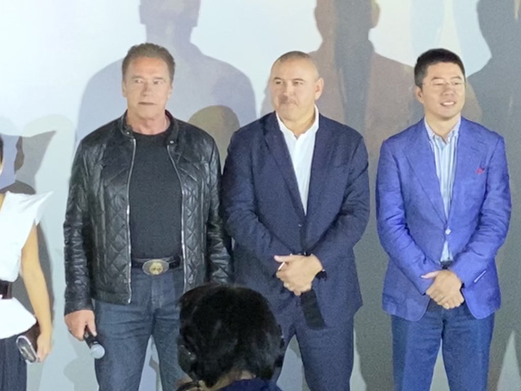 lineric's tweet photo. So excited to see Arnold Schwarzenegger and Linda Hamilton live in Beijing, for “Terminator: Dark Fate” China premiere. The film looks spectacular in IMAX! #TerminatorDarkFate https://t.co/FSX2H44aNu
