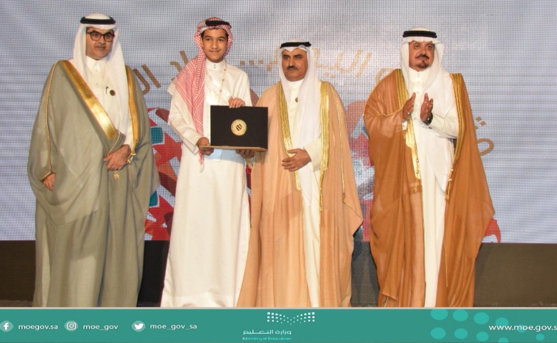 moe_gov_sa's tweet photo. تكريم 6 طلاب سعوديين في الكويت
https://t.co/emLNBWSVJg https://t.co/LwyD3G3edQ