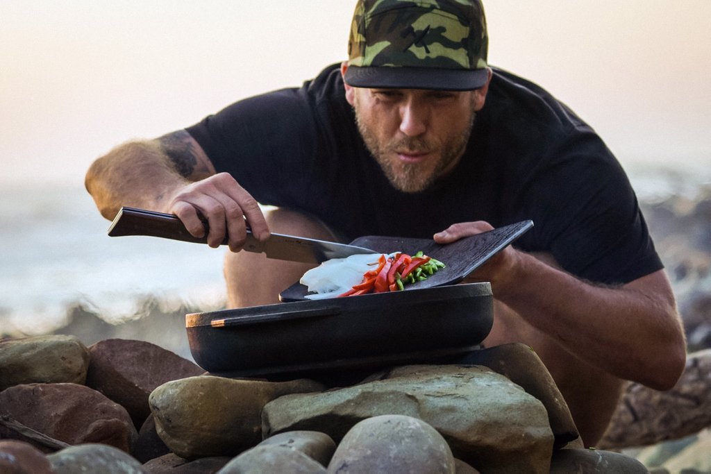 Messermeister's tweet image. Reinvent campsite cooking with the #AdventureChefCollection by @chefadamglick 

This is the only set that you need when you are cooking outside.  It is compact and portable so you take it with you wherever you go. 

Click the link for more info!
➡️ soo.nr/8pDA