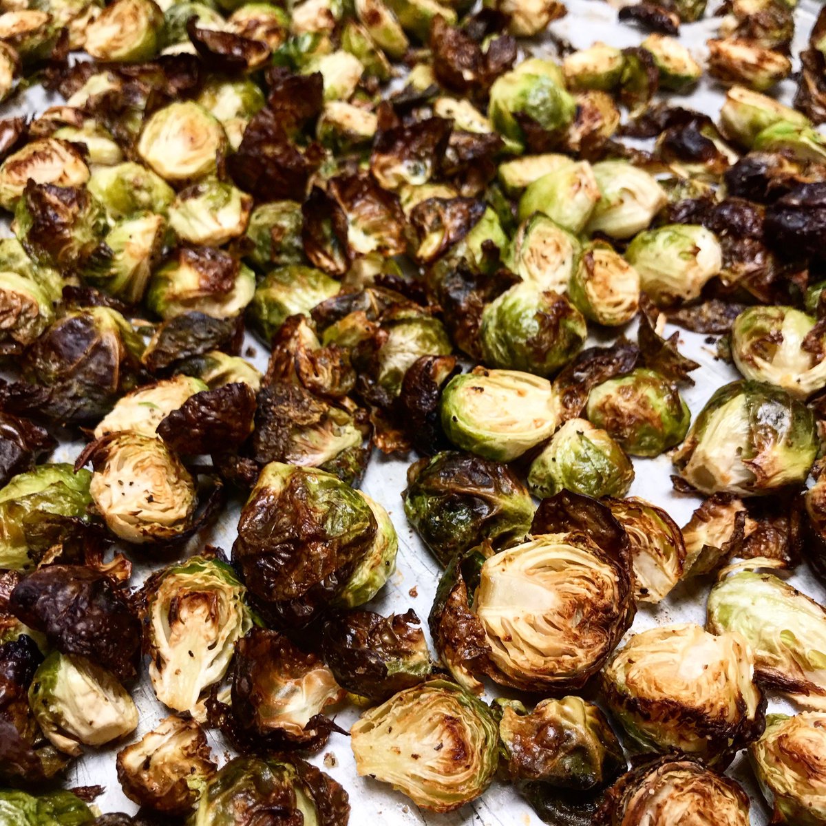 MPS_TrueFood's tweet photo. Who ever said that kids don't like Brussels sprouts has never tried our recipe! Our roasted #FarmtoSchool Brussels sprouts have been a fall favorite the last few years at middle and high schools, and yesterday-by popular request-we added them to our K8 onsite menu too! #F2SMonth https://t.co/hcwrBi12kO