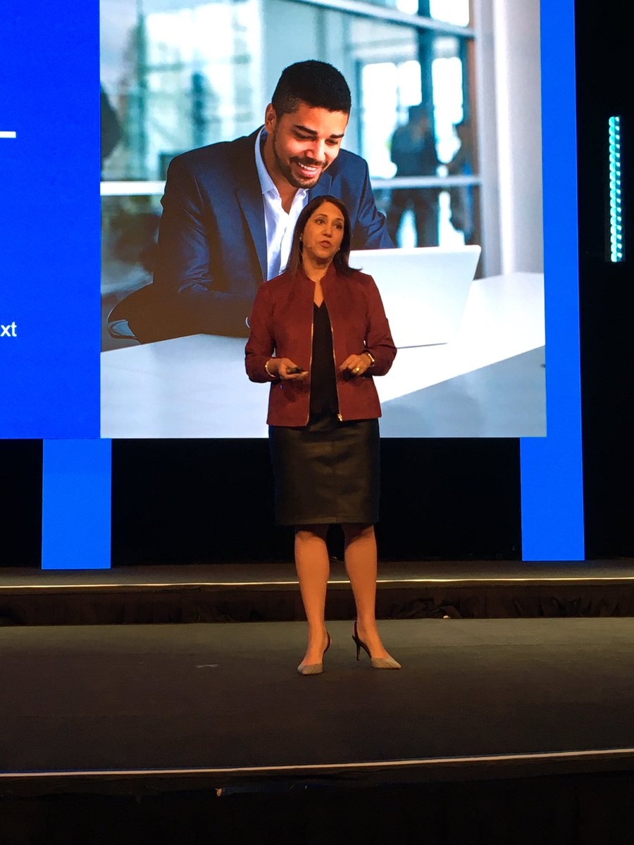 ITAGroup's tweet photo. #Digitaltransformation means people are engaged digitally whether we like it or not. In order to be relevant, we have to show up the right way. @mmaglin @Cisco @CiscoPartners #itagroupsummit https://t.co/xj1eFpFSsQ