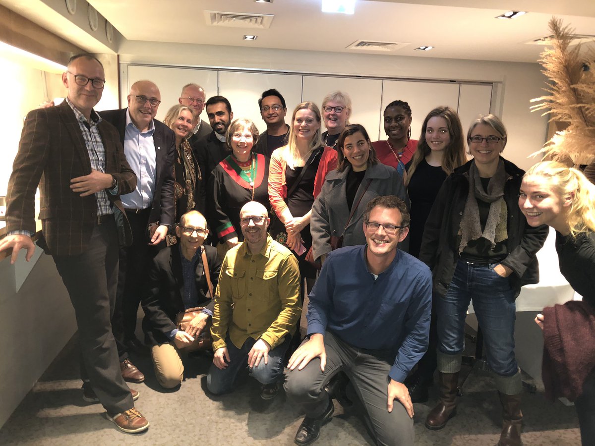 I morgen arrangeres den tiende globale helsedagen «A world in transition» av <a href="/NTNUhelse/">NTNU medisin og helse</a> @HelseMidtNorge <a href="/StOlavshospital/">St. Olavs hospital</a> tema i år: «Humanitarian interventions in conflicts- political or neutral» og «Malnutrition - a global challenge». I kveld inspirerende middag.