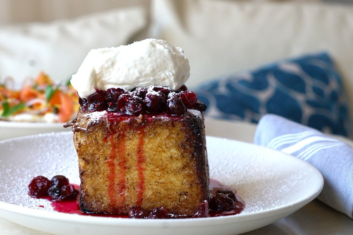 Brilliant brunching with our unbelievable delicious french toast! #BrunchGoals #FrenchToast #WeekendBrunch #SantuariLa