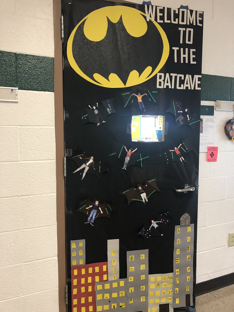 misshoffman18's tweet photo. We had a blast learning about bats and other spooky nocturnal creatures during our virtual field trip to the Greenville Zoo in South Carolina.  The students ended up turning themselves into bats for our door decorating contest! :) https://t.co/78r92bNfaU