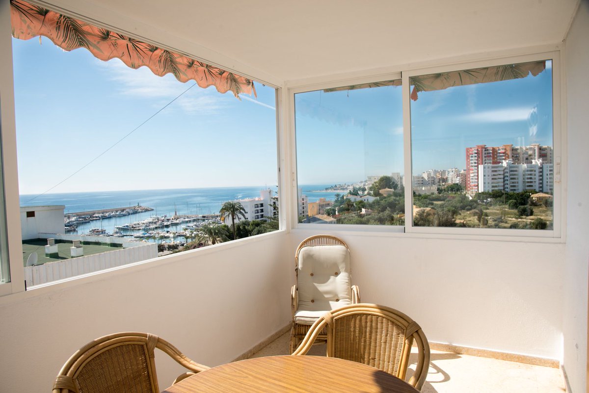 wallwings's tweet image. Vistas únicas en apartamentos como este, en Villajoyosa.
#properties #realstate #vivienda