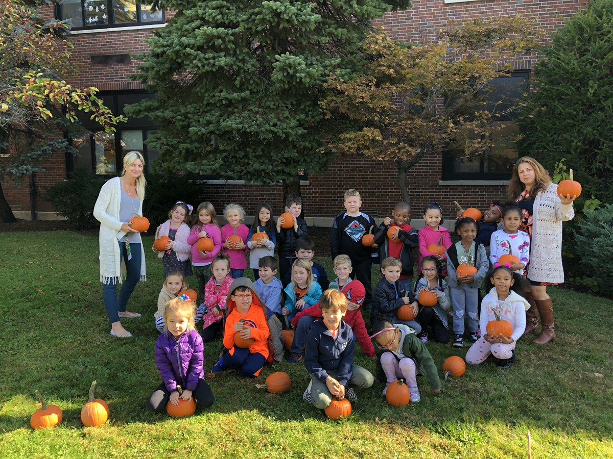 Mrs. Cheyne tweet media