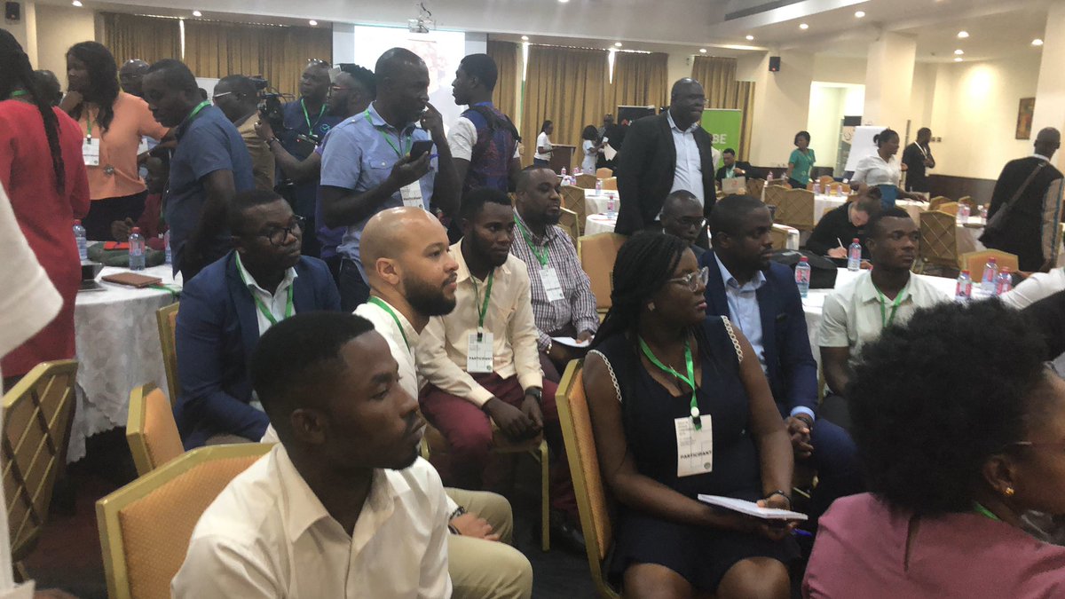 Dennis_Machu's tweet photo. Alfonso from @BlackScrum enjoying the game from @arturmargonari during the breakout session. https://t.co/i1hpNdGKnz