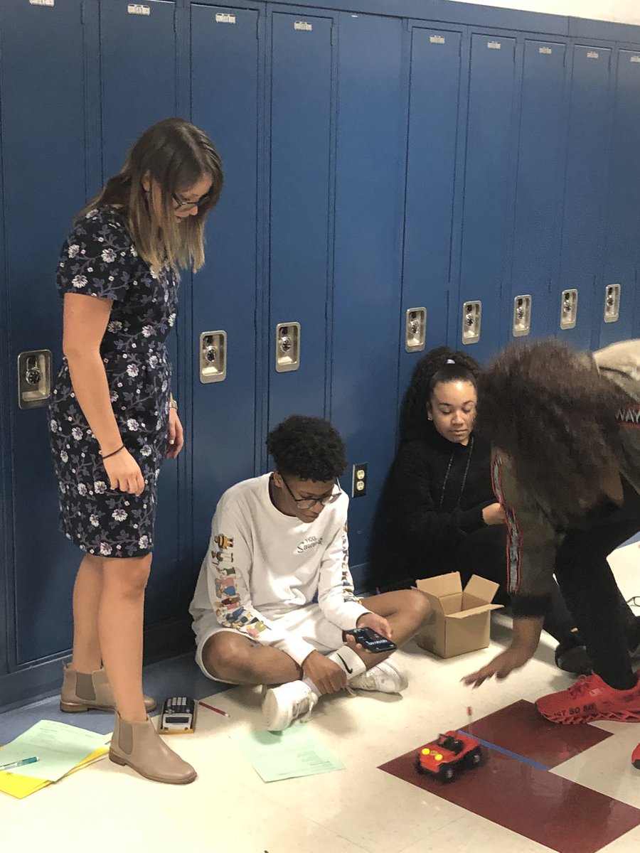 cvmathnerd's tweet photo. Coordinate geometry with real maps and constant velocity cars to reinforce many algebra skills.  Love my department!  #McIntireHeinlyRock https://t.co/0nwmm6BeLF