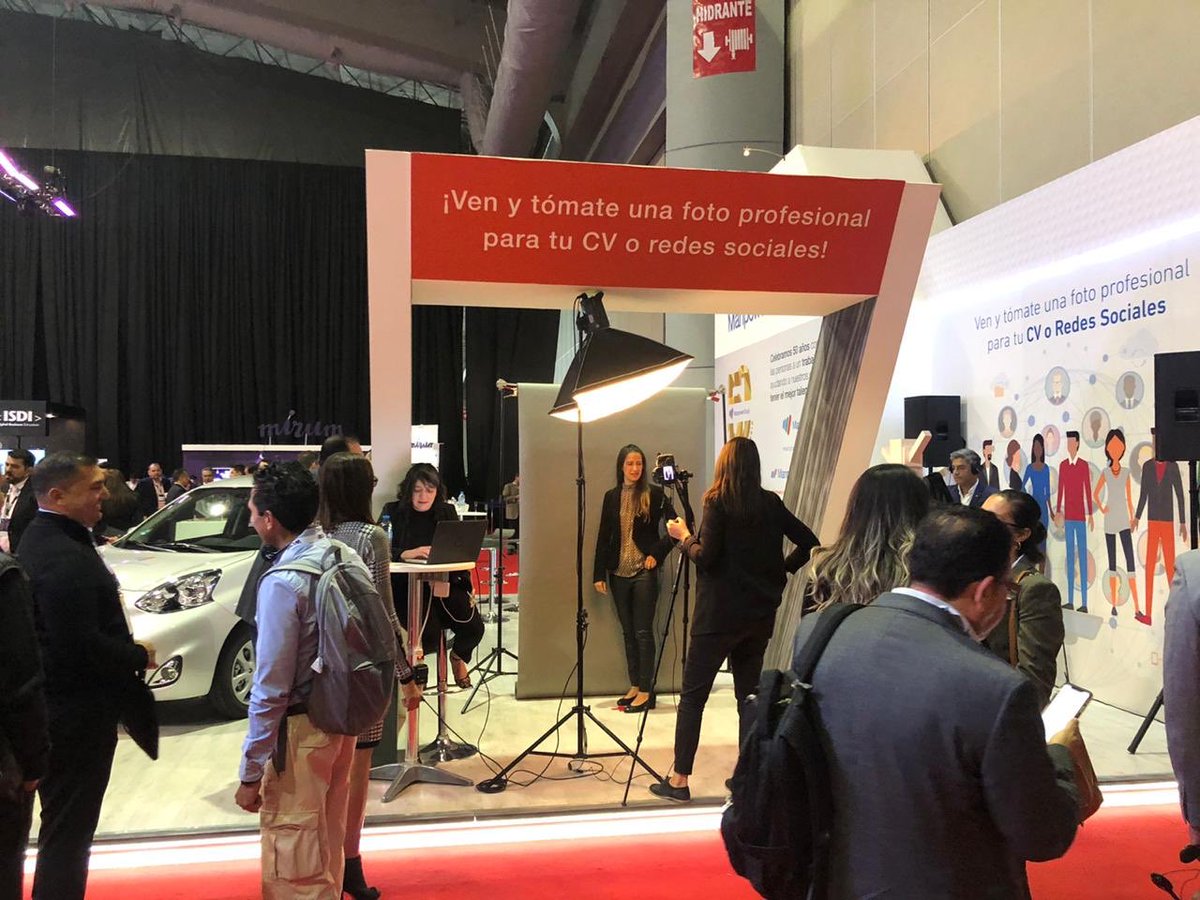 ManpowerEventos's tweet photo. Ya estamos en @wobi_es @wobi_en ¡Ven y tómate una foto profesional para tu CV  o redes sociales! Te esperamos. #WBFMEX @ManpowerMeCA https://t.co/3CYfsV71i7
