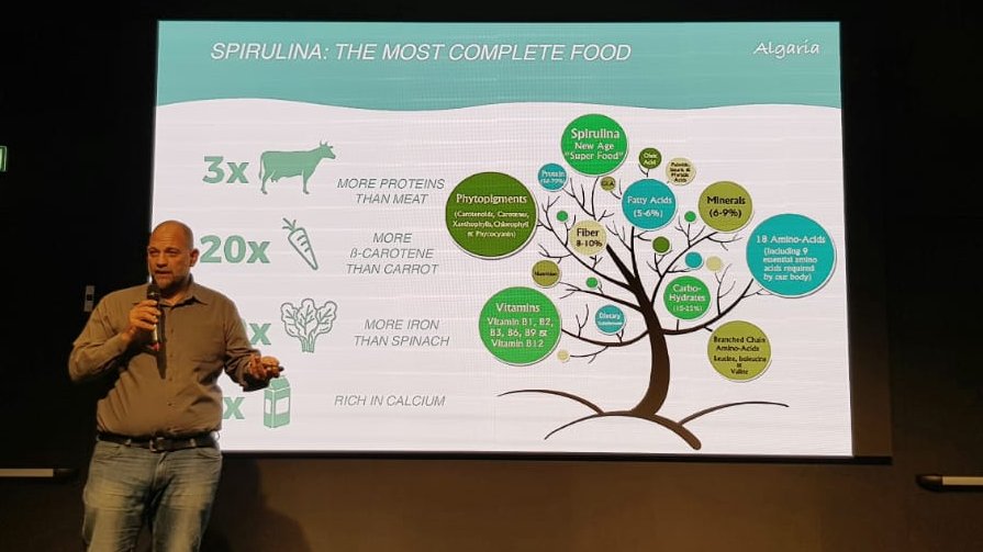 INGItalia's tweet photo. Algaria è una startup innovativa che nasce dalla ricerca applicata in agricoltura, con il primo suo prodotto, un impianto di coltivazione di alga spirulina basato sulla logica dell’Economia Circolare. #INGChallenge #EverydayGreen https://t.co/wOKplmbL4P