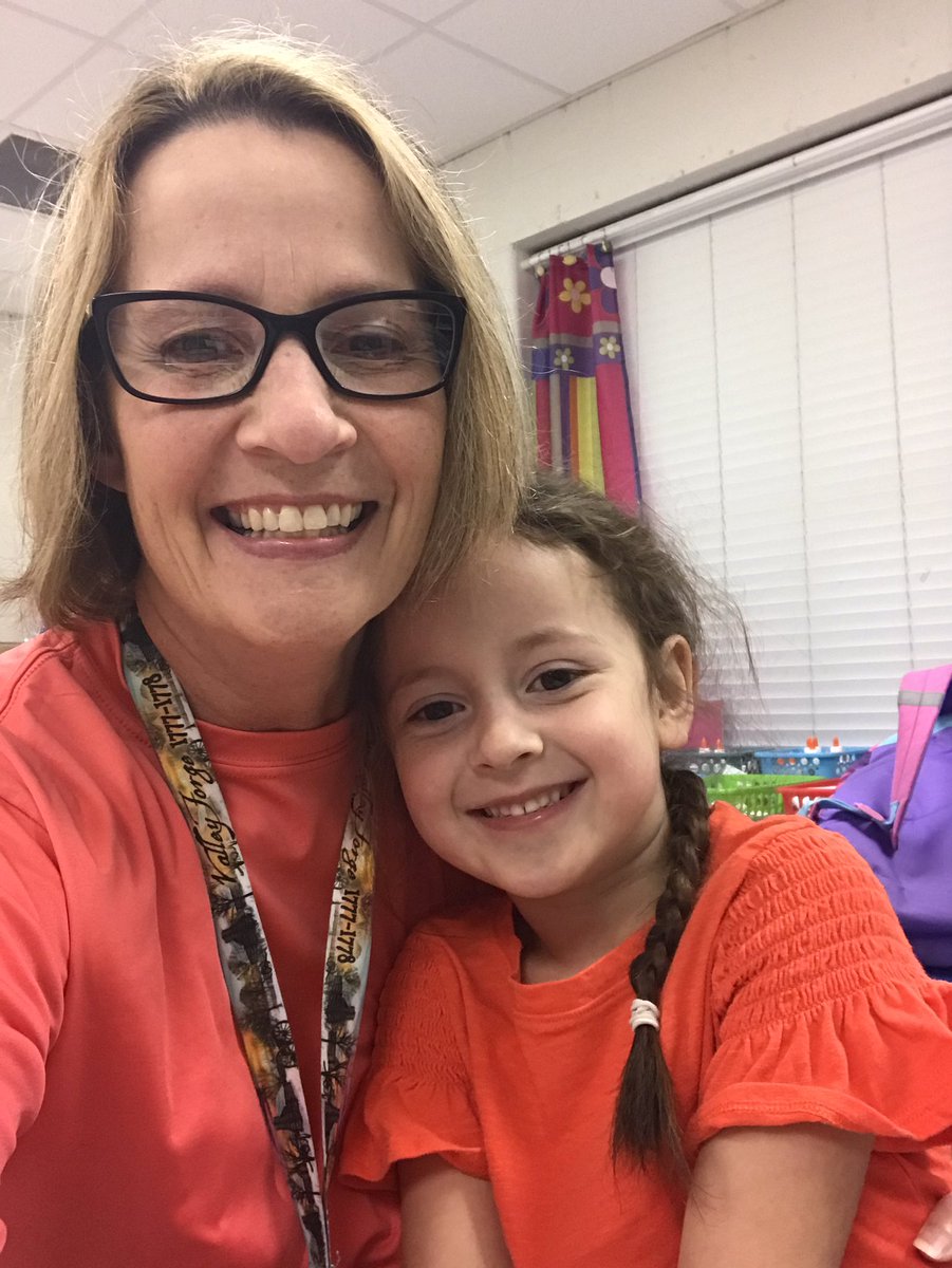 KimGlover9's tweet photo. #UnityDay2019 @TweetDCS_OES #teamdcs https://t.co/En3Y3ePHX7