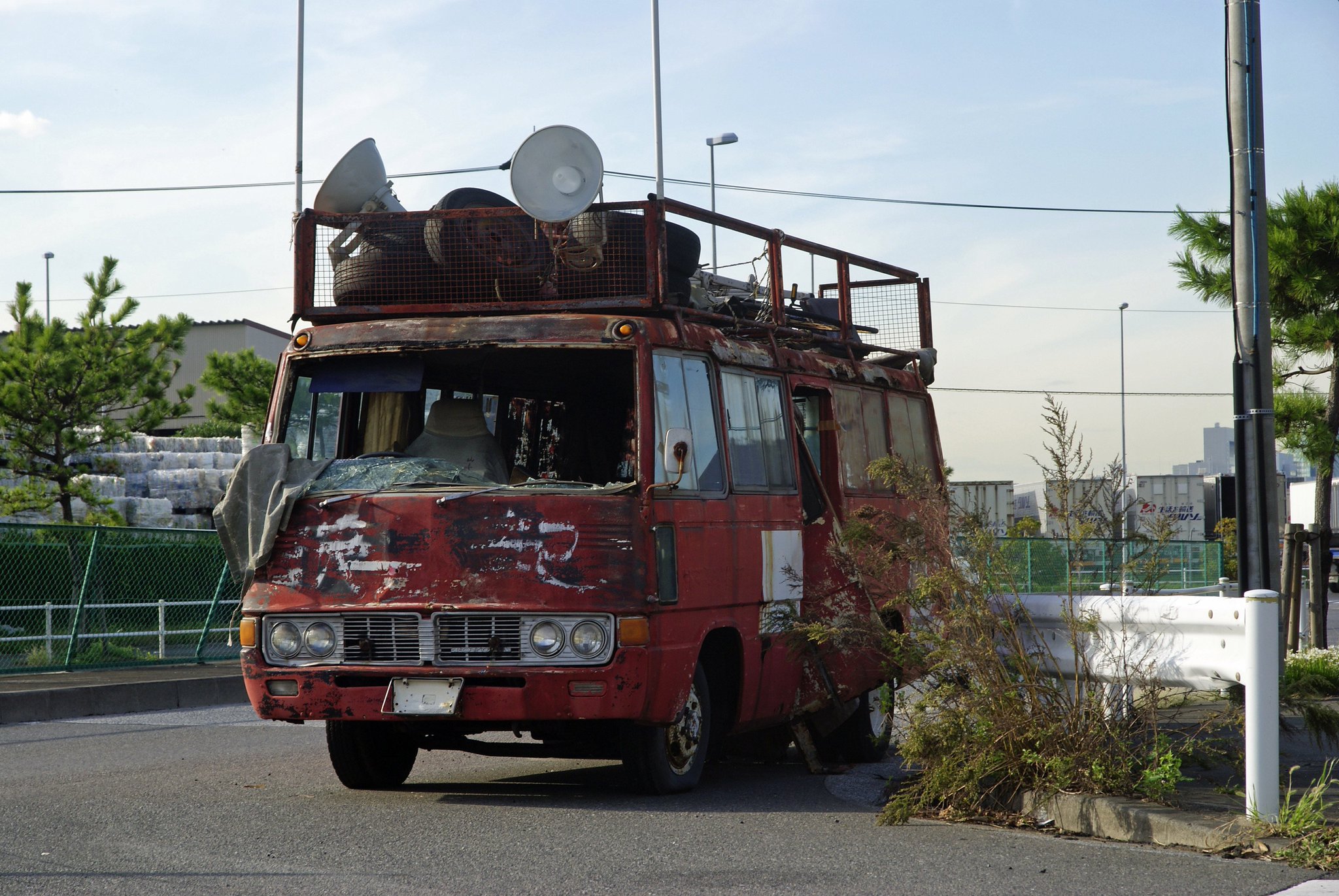 NOBU様依頼品右翼街宣車ハイエース - メルカリ - その他