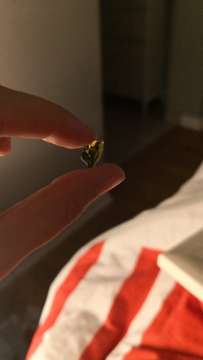 Migros bizi öldürmeye çalışıyor herhalde!! 200 gram etin içinden taş kadar cam parçası çıktı.!!! Bize ne satıyorsunuz gerçekten anlamıyorum, bu nasıl rezalettir ya, bizi canımızdan mı edeceksiniz!! <a href="/Migros_Turkiye/">Migros Türkiye</a>