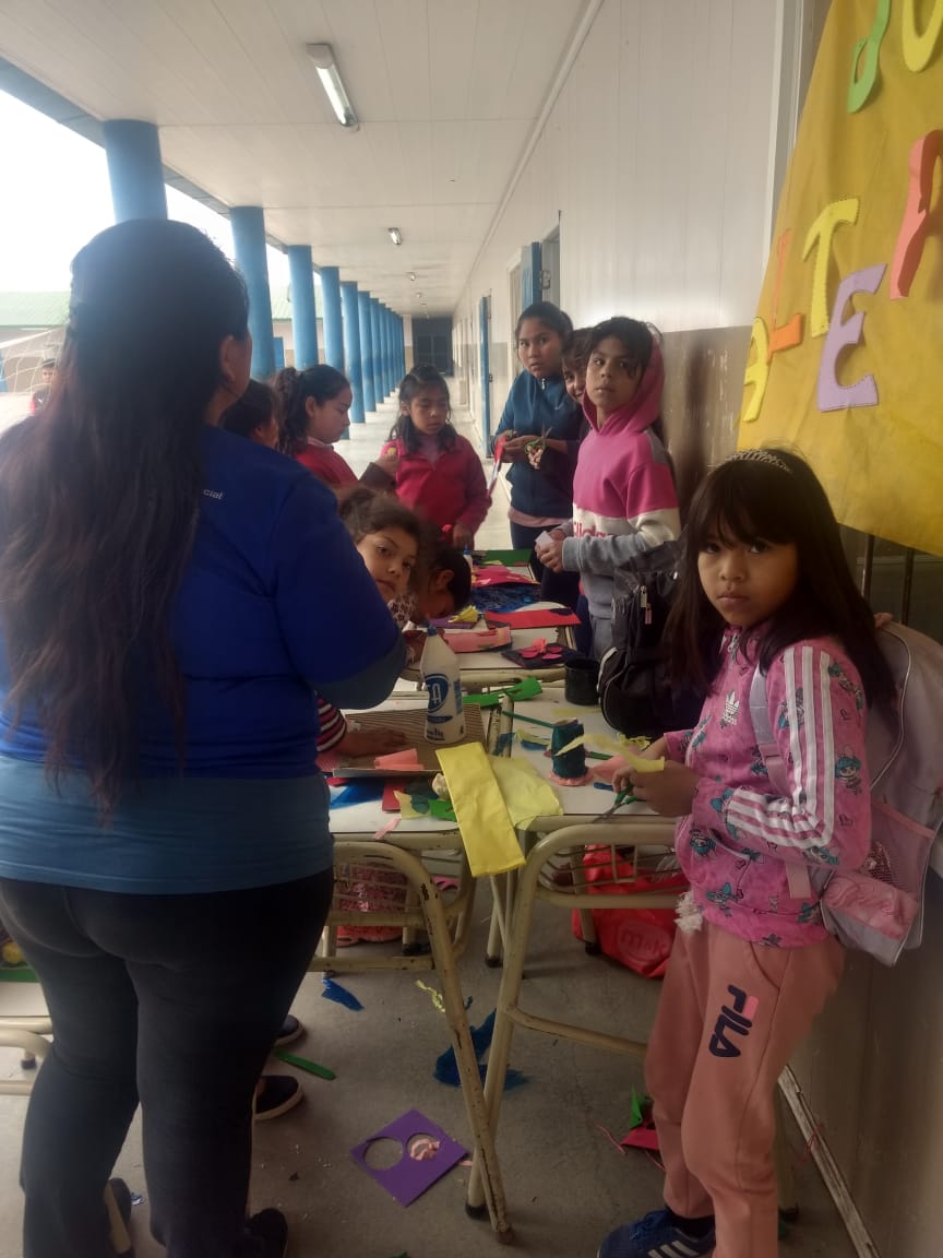 Actividades de los distintos talleres en Esc Juan J Valle veni sumate! @TaniaGiron9 <a href="/UrtubeyJM/">Juan Manuel Urtubey</a> <a href="/artydance23/">Gilda Rodríguez</a> <a href="/sebabonduri/">Sebastian Bonduri</a>