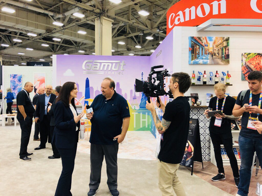 TonyaPowers1776's tweet photo. Thrilled to have https://t.co/Sg6P15GrCD in the @Canon_Solutions booth #7016 so @printingunited #canonproud #inkjetmindset https://t.co/LXBPCHcdNl
