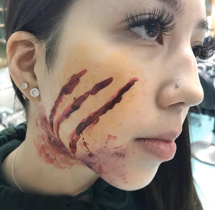 hcwethenorthend's tweet photo. The HC hairstyling and makeup class is prepping for Halloween. It’s a GORY good time! #WeTheNorthEnd #amazingmakeup #halloweenmakeup #lookinggood https://t.co/ooA8gO2FpF