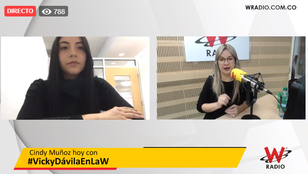 WRadioColombia's tweet photo. #HannaDebeEstarConSuMamá #DevuelvanAHanna | Me he enfermado, tengo testigos (...) no he dormido. Nosotros a él le brindamos mil de posibilidades para asegurar que no iba a alejar la niña de él: Cindy Muñoz (@CinHab251211) #FelizMiércoles >> https://t.co/u8ux4a5EIv https://t.co/xF2s7JrAs7