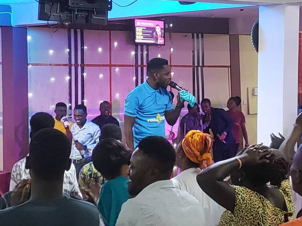 FirelifeI's tweet photo. Tuesday Fire Night with Prophet S.K.Krampah 

#FROMTHEHOUSEOFGREATNESS
#SAYFAILUREISNOTURPORTION
#TheHouseOfGreatness
#FirelifeChapelInt
#FireLife https://t.co/tvSOLIw5ln
