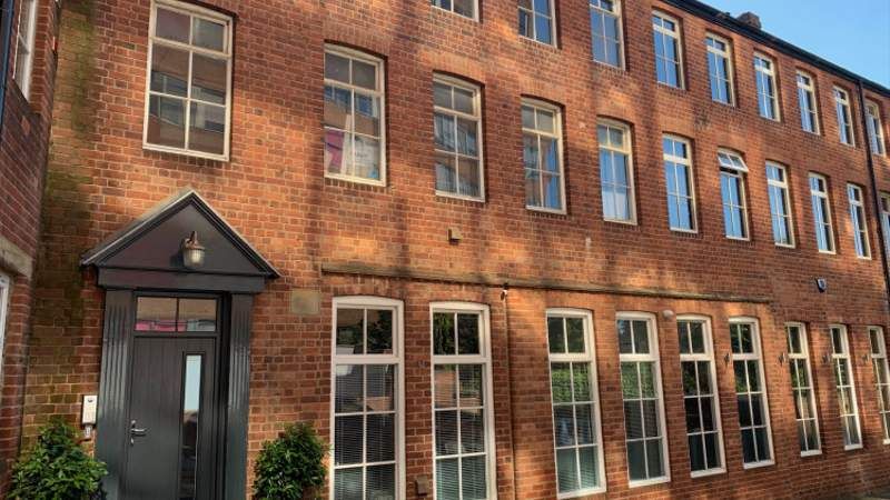 RareDigitalM's tweet image. We’re on the move!🎉

We are proud to announce that we are moving to a new office location this Friday and we couldn’t be more excited.

The new space is right in the city centre at Bells Square and a better fit for our team and brand going forwards🙌

#Sheffield #Branding #Rare