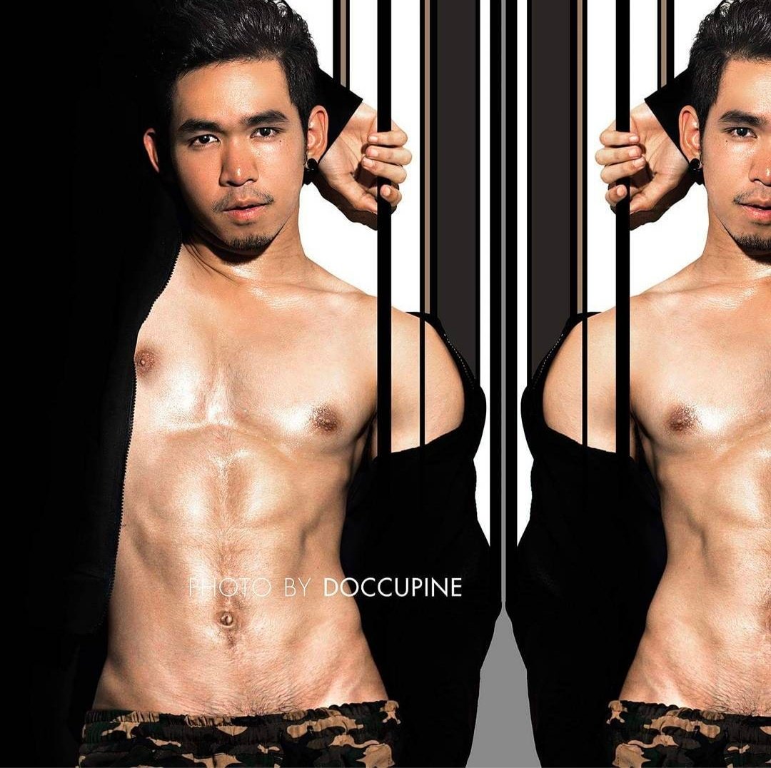 Title: Design
Models ig: @tawan_sangkool
Doccupine Photography
#hotmen #brave #beautiful